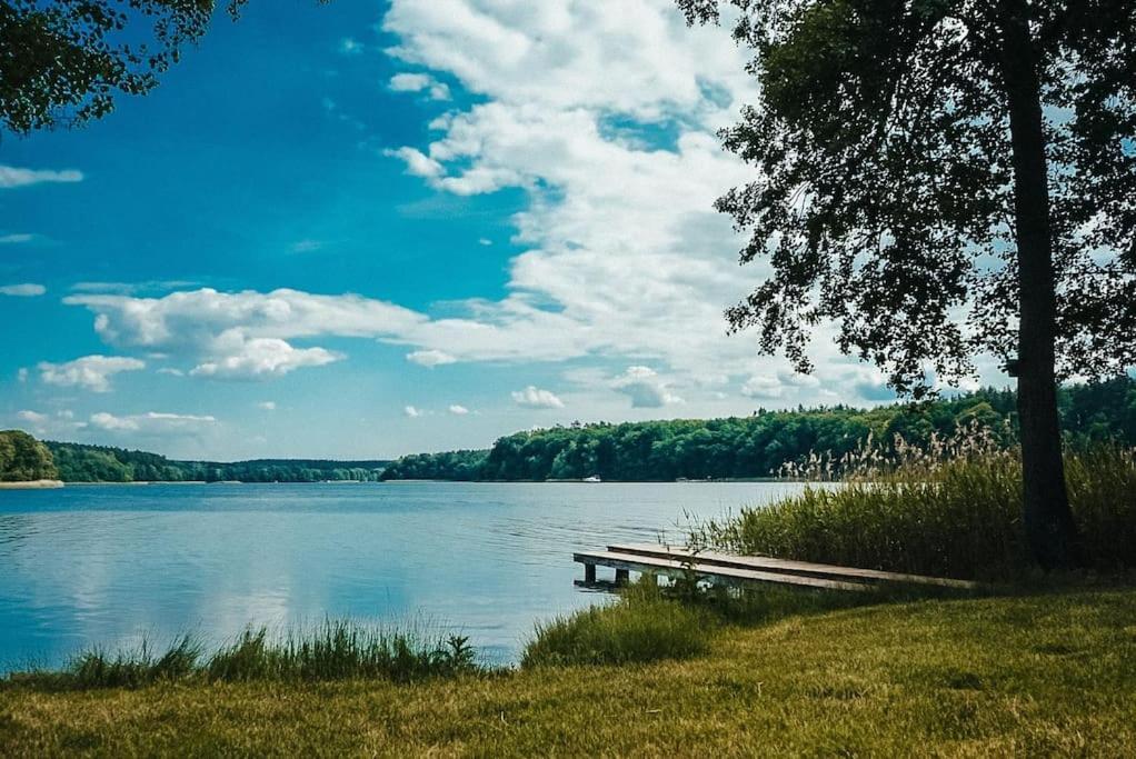 Ferienzimmer Direkt Am See Priepert Luaran gambar