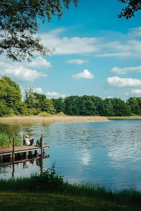 Ferienzimmer Direkt Am See Priepert Luaran gambar