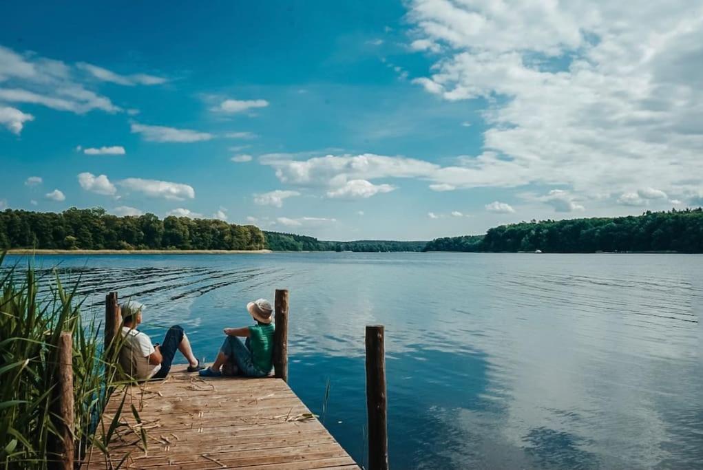 Ferienzimmer Direkt Am See Priepert Luaran gambar